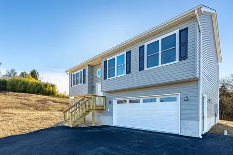 315 High Knoll Ter, Shenandoah, VA 22849
