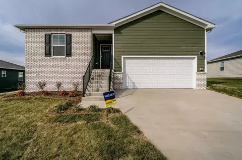 53 Autumn Bluff Dr, Weyers Cave, VA 24486