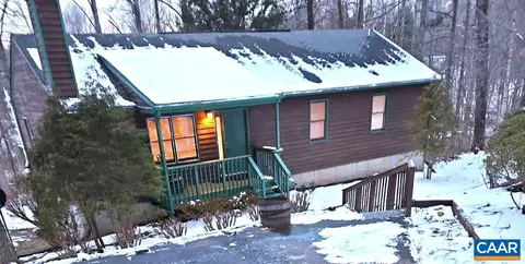 1086 W Daffodil Rd W, Ruckersville, VA 22968