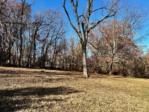 507 G St, Staunton, VA 24401