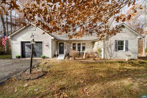 10 Brassie Ter, Palmyra, VA 22963