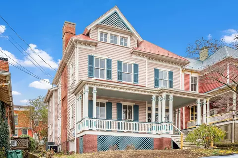 114 N Madison St N, Staunton, VA 24401