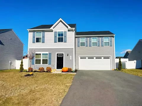 1212 Flatt Ln, Grottoes, VA 24441