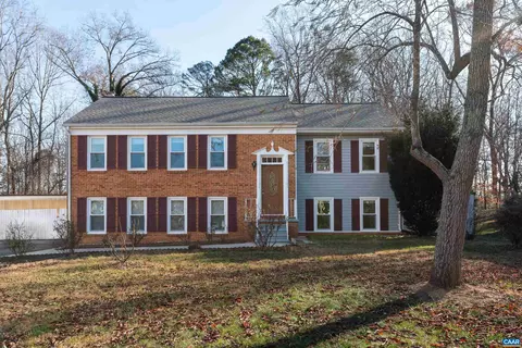 1735 Goldentree Pl, Charlottesville, VA 22911