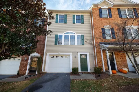2980 Crystal Spring Ln, Harrisonburg, VA 22801