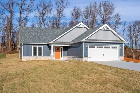 185 Lindburgh Dr, Waynesboro, VA 22980