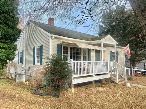 7766 Thomas Spring Rd, Bridgewater, VA 22812