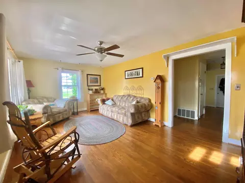 7766 Thomas Spring Rd, Bridgewater, VA 22812 photo 3
