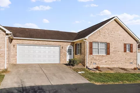 28 Tyler Cir, Strasburg, VA 22657