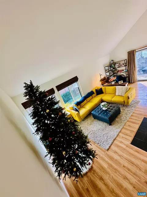 125 Blithe Ct, Charlottesville, VA 22901 photo 8