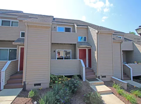 1318 Bradley Dr, Harrisonburg, VA 22801