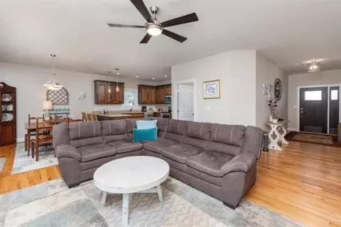 13 Marble Dr, Stuarts Draft, VA 24477 photo 16