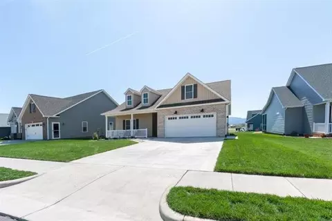 13 Marble Dr, Stuarts Draft, VA 24477 photo 2