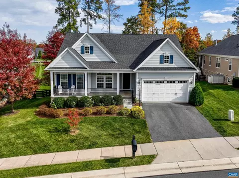 80 Applewood Dr, Zion Crossroads, VA 22942