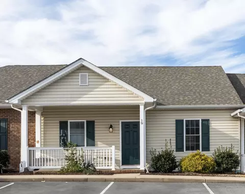 19 Gemstone Dr, Stuarts Draft, VA 24477