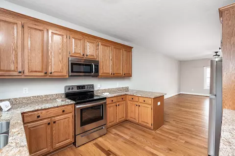 19 Gemstone Dr, Stuarts Draft, VA 24477 photo 12