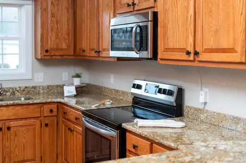19 Gemstone Dr, Stuarts Draft, VA 24477 photo 17
