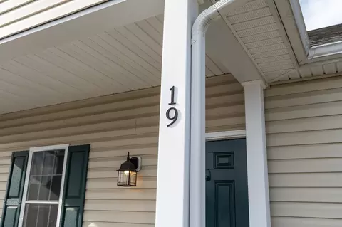 19 Gemstone Dr, Stuarts Draft, VA 24477 photo 5