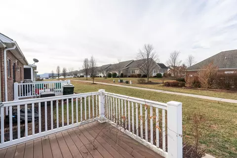 19 Gemstone Dr, Stuarts Draft, VA 24477 photo 32
