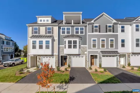 2022 Calico Ct, Charlottesville, VA 22911
