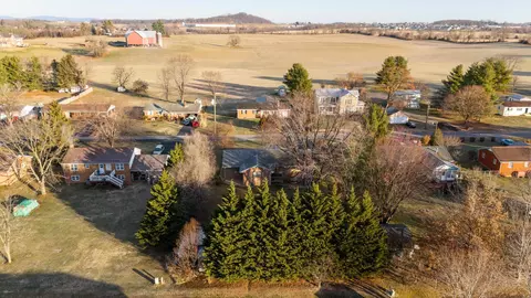 319 Wayne Ave, Stuarts Draft, VA 24477 photo 70