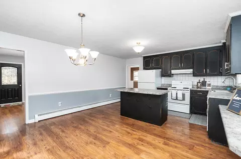 319 Wayne Ave, Stuarts Draft, VA 24477 photo 8