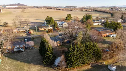 319 Wayne Ave, Stuarts Draft, VA 24477 photo 74