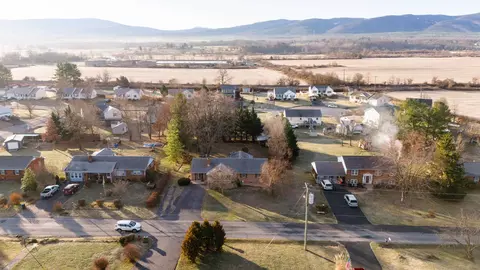 319 Wayne Ave, Stuarts Draft, VA 24477 photo 64