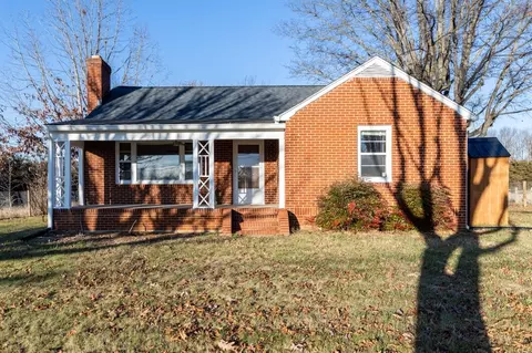 19201 Red Brush Rd, Elkton, VA 22827