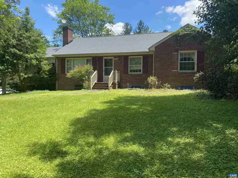1400 Spottswood Dr, Farmville, VA 23901