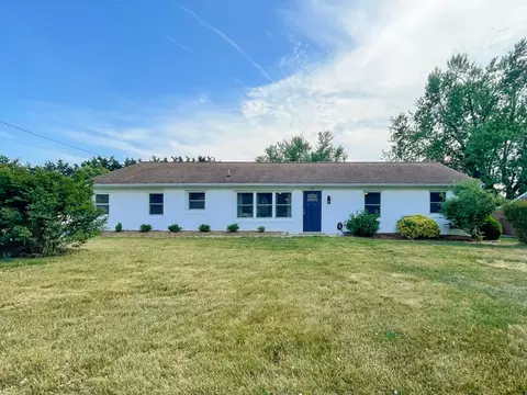 45 Mountain View Dr, Waynesboro, VA 22980