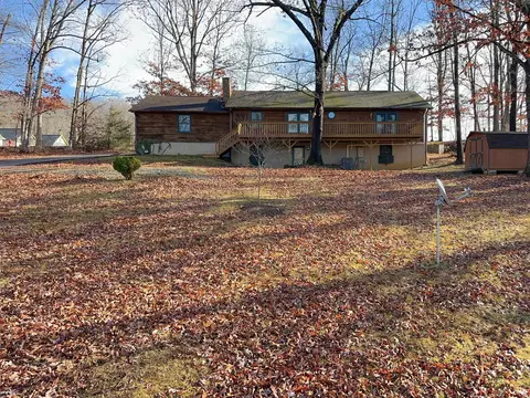 1513 Churchville Ave, Staunton, VA 24401