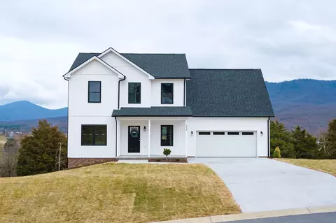 4525 Christopher Pl, Penn Laird, VA 22846