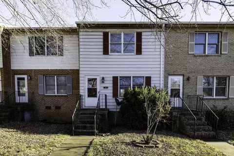 837 Vine St, Harrisonburg, VA 22802