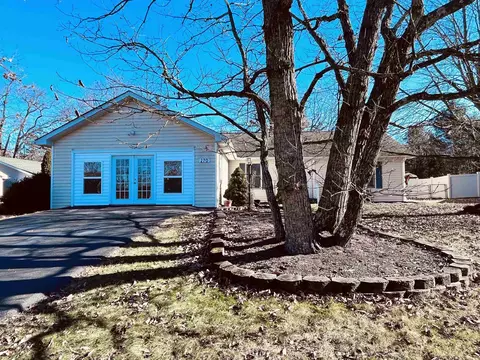 270 Flint Mountain Dr, Stuarts Draft, VA 24477