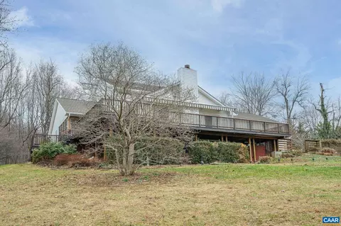 9165 Dick Woods Rd, Afton, VA 22920