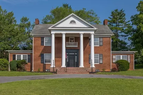 121 Garbers Church Rd, Harrisonburg, VA 22801
