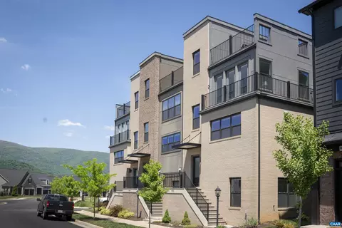 922 Orion Ln, Crozet, VA 22932