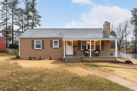 2401 Mt Vernon St, Waynesboro, VA 22980