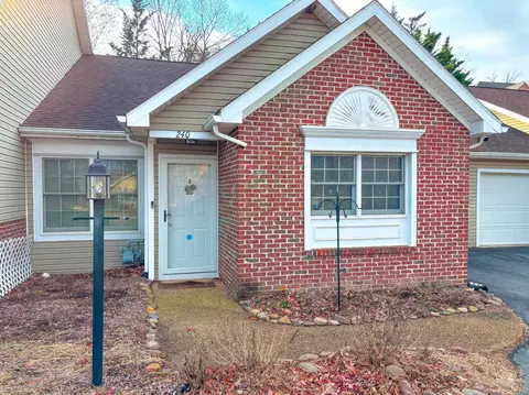 240 Emerald Dr, Harrisonburg, VA 22801