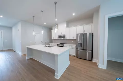 1628 Koch Ct, Charlottesville, VA 22911 photo 6