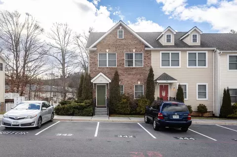 342 Sapphire Dr, Harrisonburg, VA 22801