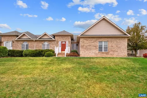 96 Joy Ln, Fishersville, VA 22939