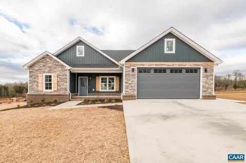 1335 Boonsboro Meadows Dr, Lynchburg, VA 24503