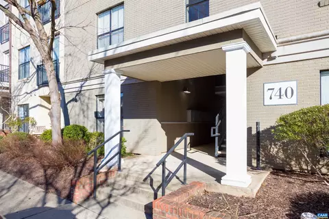 740 Walker Sq #1A, Charlottesville, VA 22903