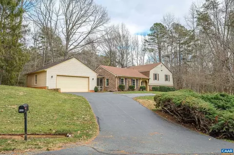 1501 W Pines Dr, Charlottesville, VA 22901