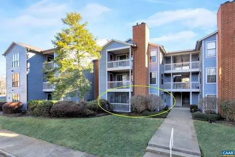 390 S Pantops Dr, Charlottesville, VA 22911