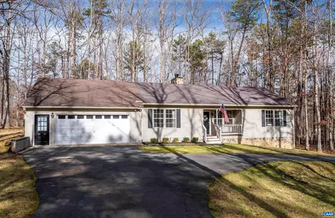28 Englewood Dr, Palmyra, VA 22963