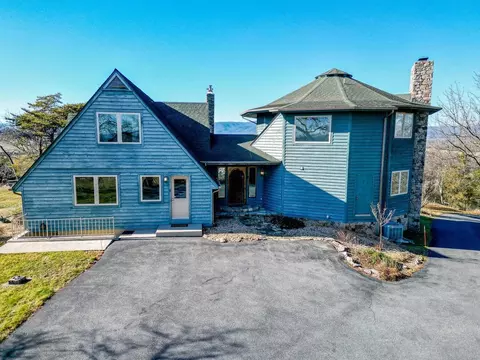 2842 Churchville Ave, Staunton, VA 24401