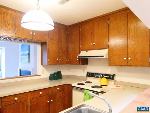 120 Blithe Ct, Charlottesville, VA 22901 photo 7